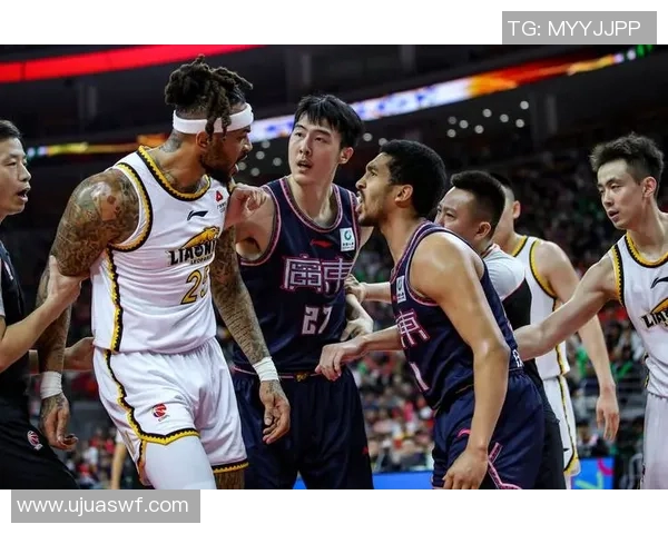 JR史密斯携手湖人对决广东队决战篮球场上的巅峰对决 JR史密斯携手湖人对决广东队决战篮球场上的巅峰对决