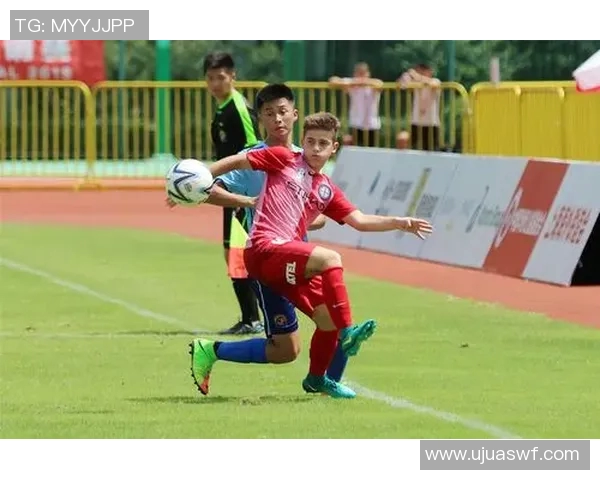 赛后分析：上海足球队与南京足球队的比赛节奏与战术对比探讨